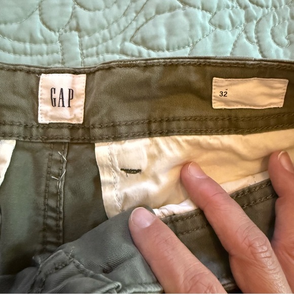 NWT Gap Green Cargo Shorts for Men Size 32 Pockets - Picture 4 of 7